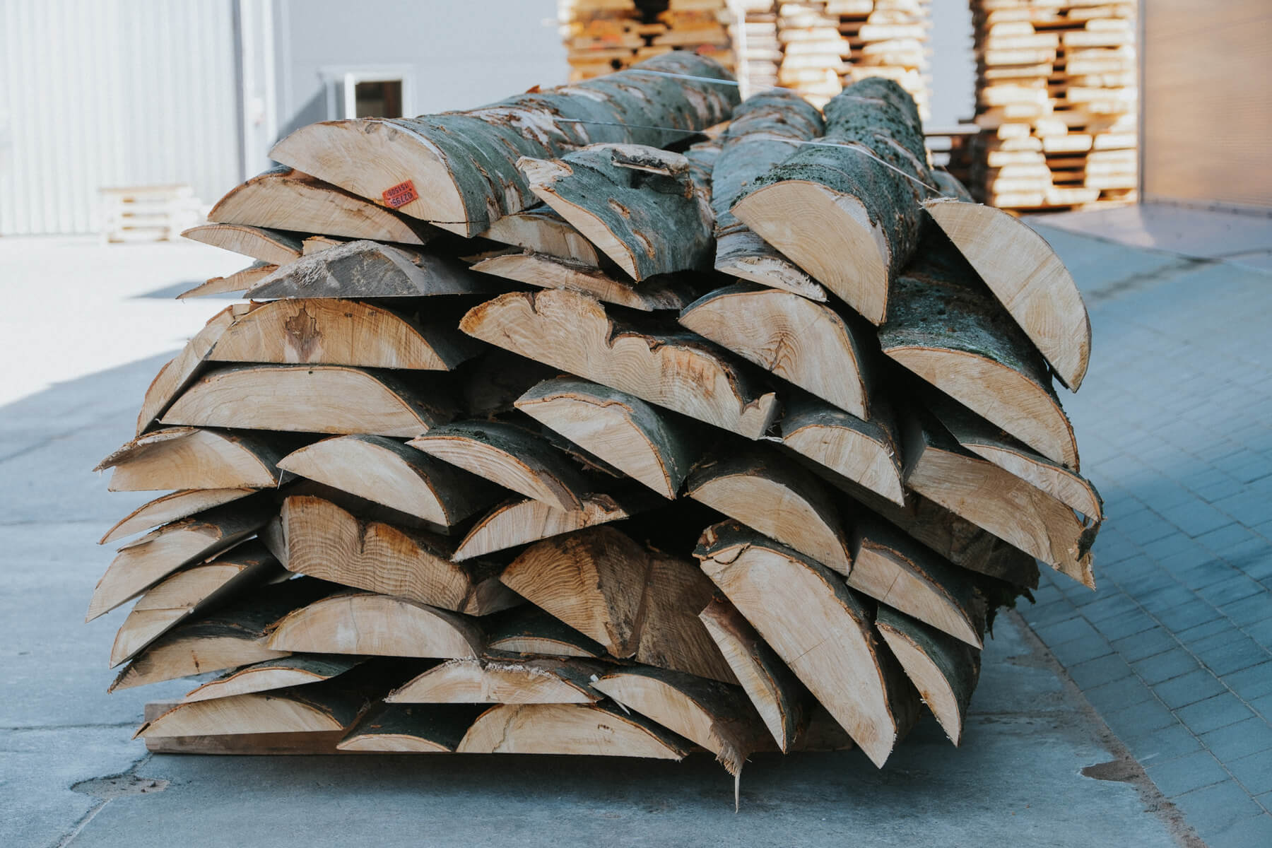 Sawn timber edges