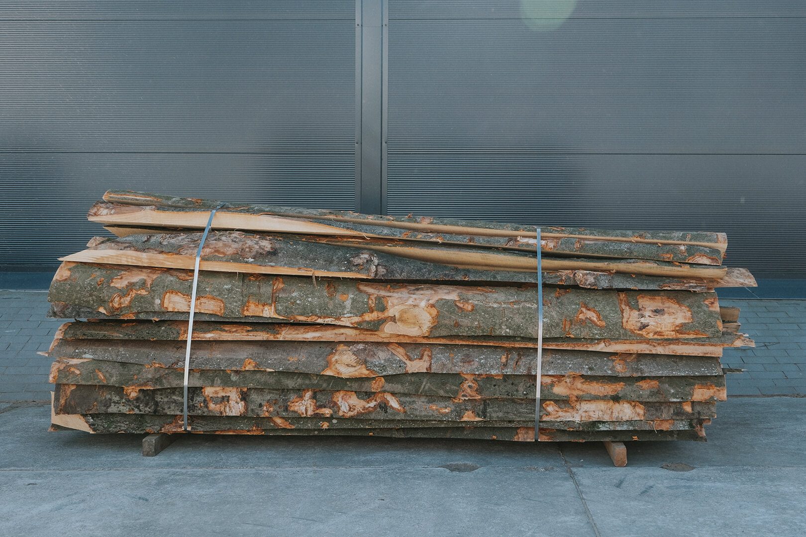 Sawn timber edges