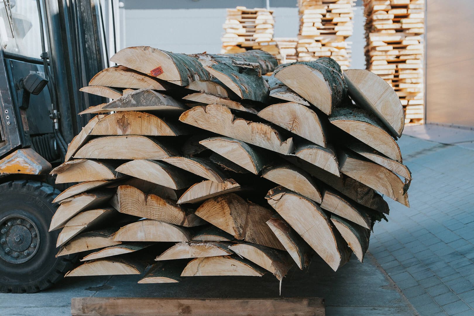 Sawn timber edges