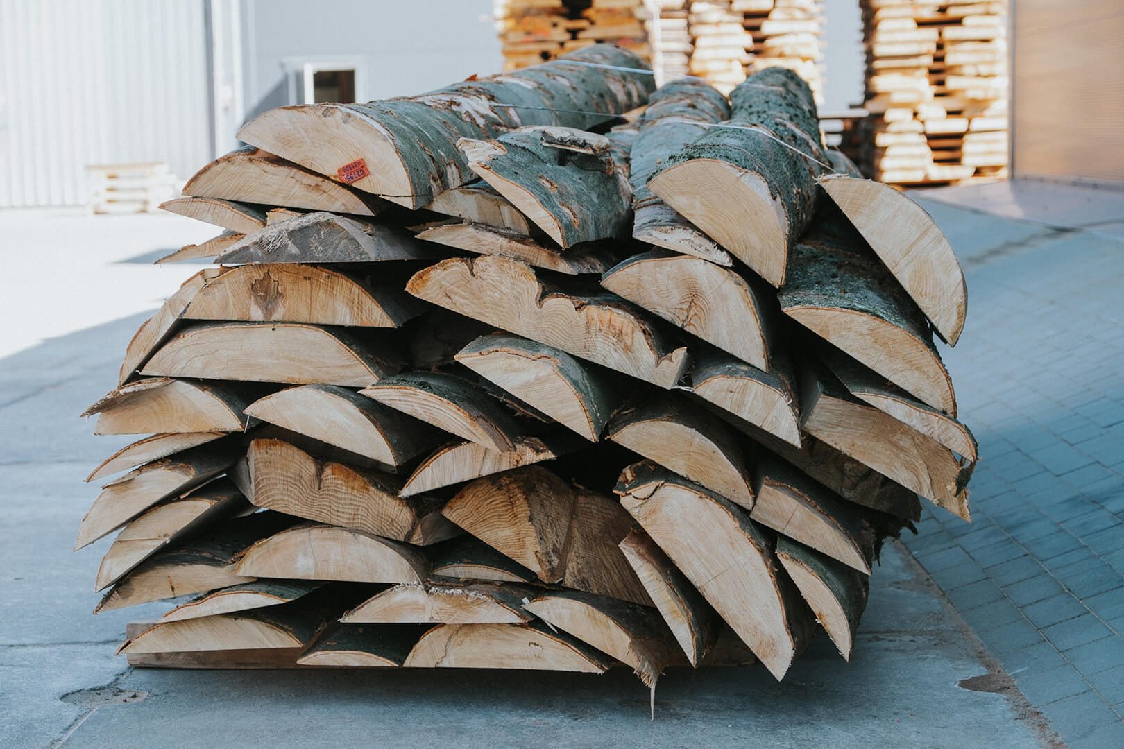Sawn timber edges