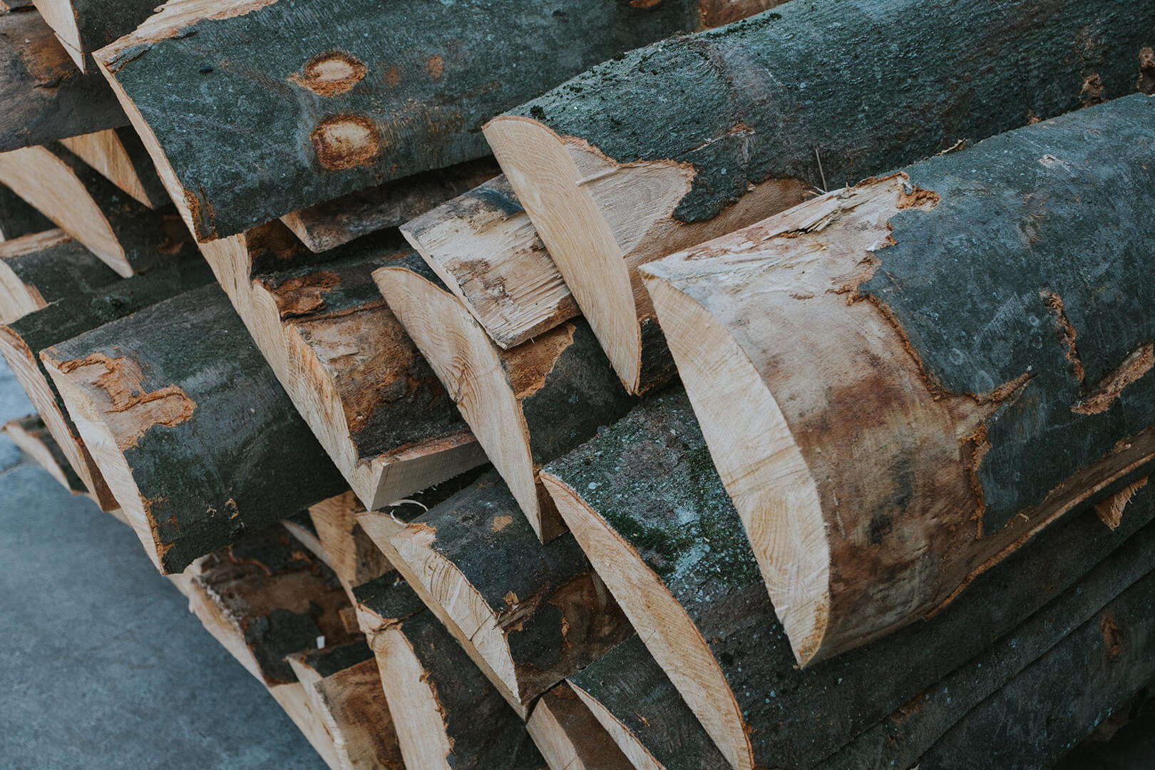 Sawn timber edges